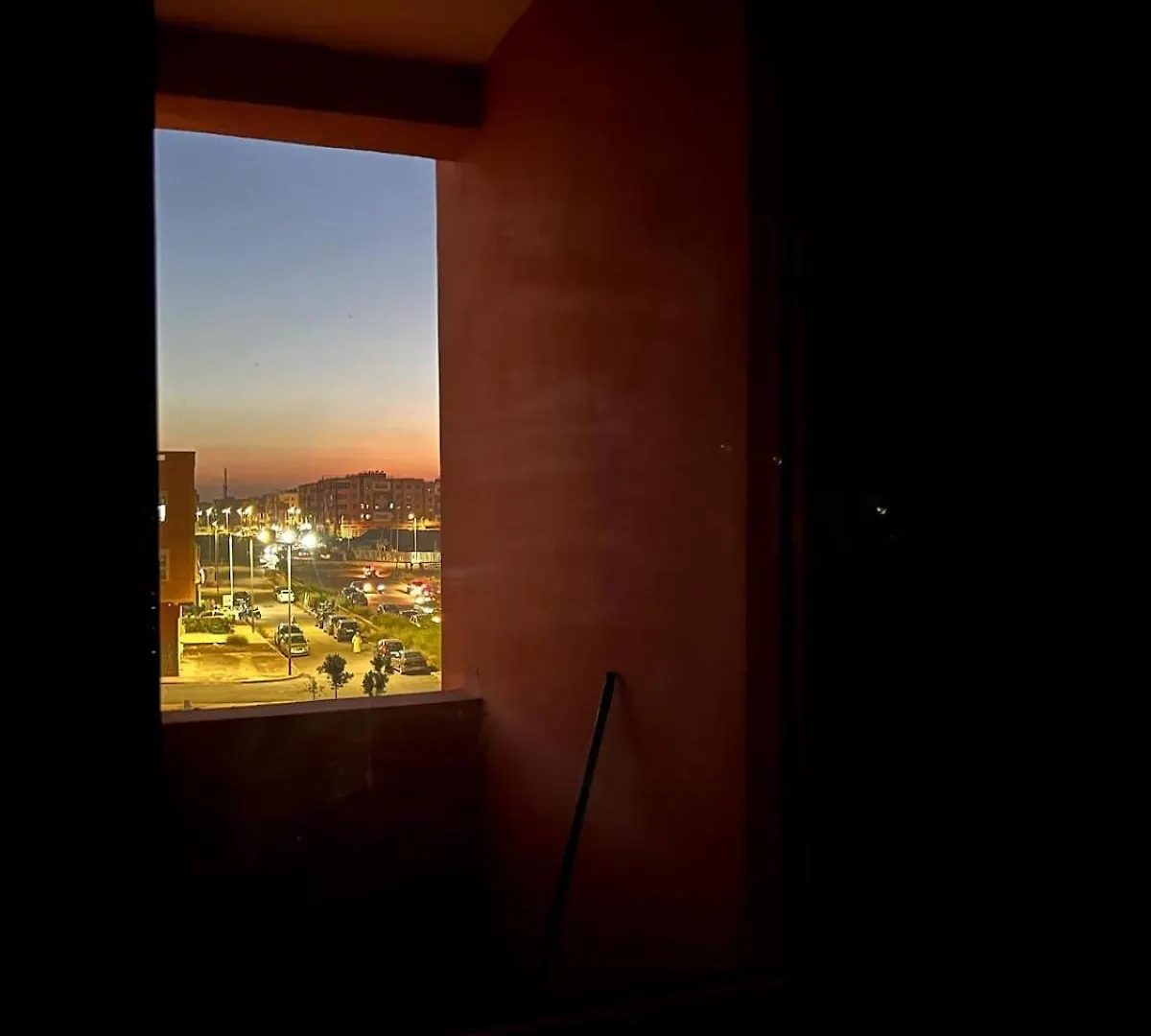 Modern Apartment Near Airport